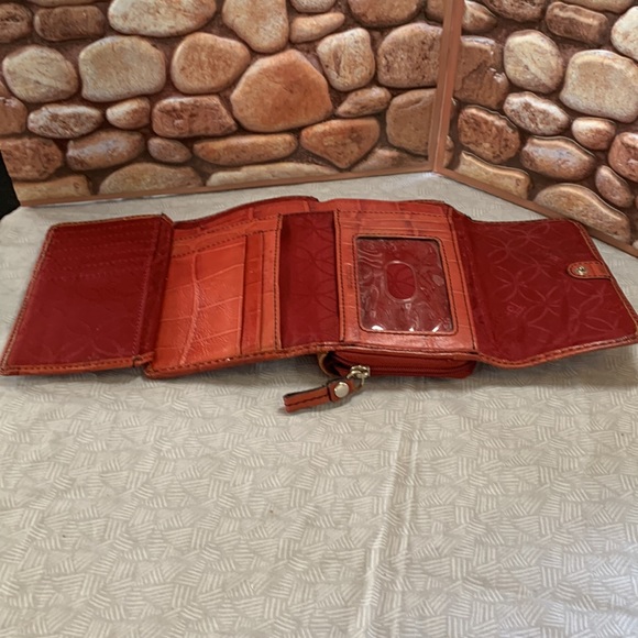 FOSSIL CROCODILE ORANGE-RED (5") Leather  Tri-Fold Wallet - Picture 8 of 16